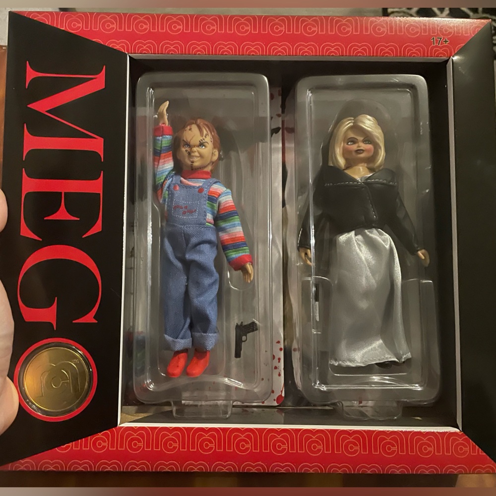 MEGO 2021 Chucky and Tiffany 8" ACTION FIGURE SET W/ COIN